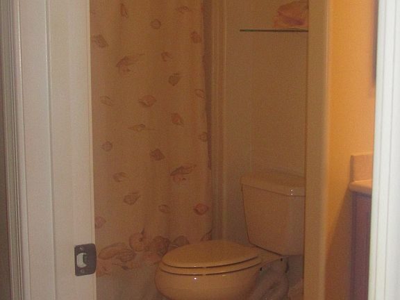 2nd bathroom