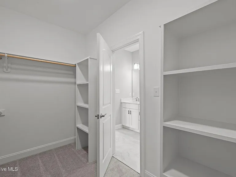 319 Taylorwood Dr — Photo 13
