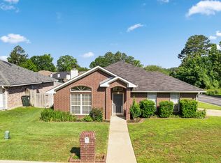 821 Frederick Cir, Flint, TX 75762