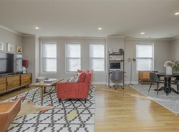 5th image of 229 Ward Parkway St #503A