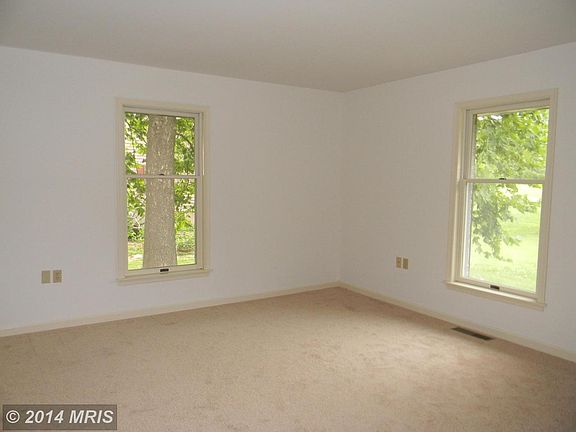 5th image of 129 Quail Run Dr