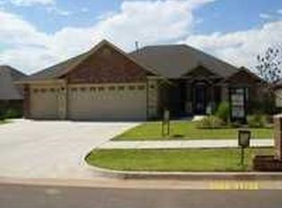 3309 SE 33rd St, Moore, OK 73160