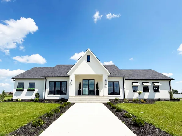 1031 Montrose St S, Aberdeen, SD 57401