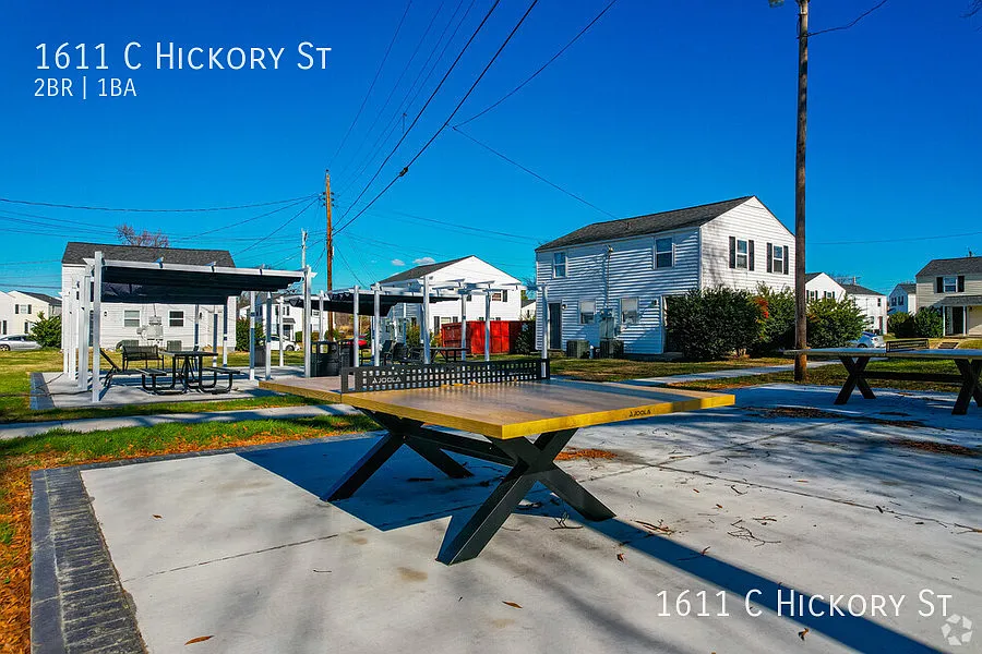 Building Photo - 1611C Hickory St