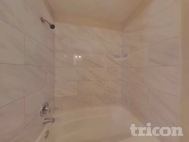 25402 Holyoke Ln — Photo 10