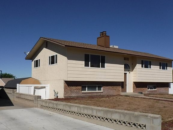 2nd image of 3111 Mesa Dr