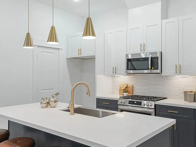 3807 Goodhope St — Photo 3