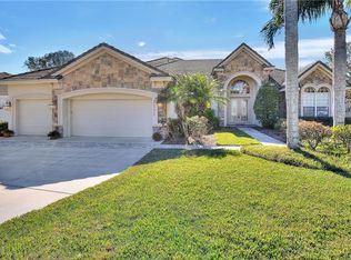 1111 Oxbridge Dr, Lutz, FL 33549