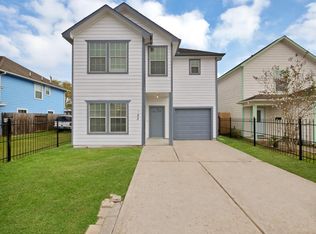 523 Firnat St, Houston, TX 77022