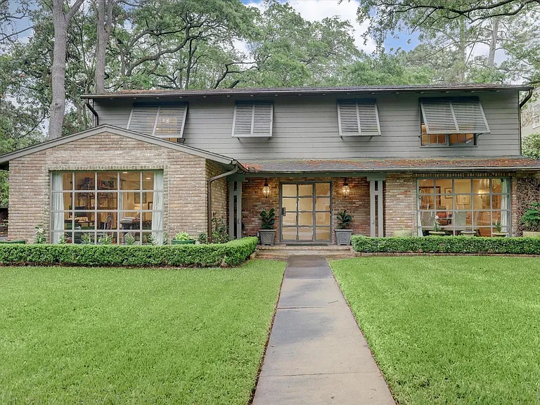 3735 Del Monte Dr — Photo 2