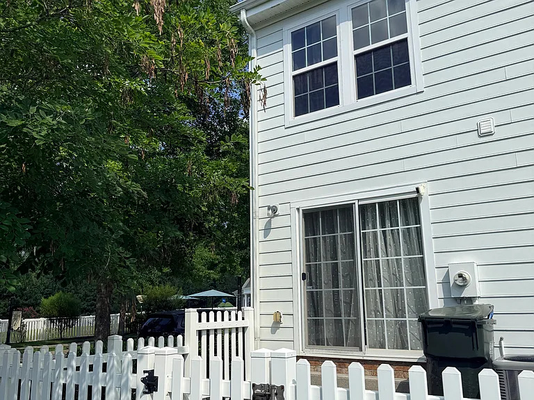 4400 Betty Ln — Photo 6