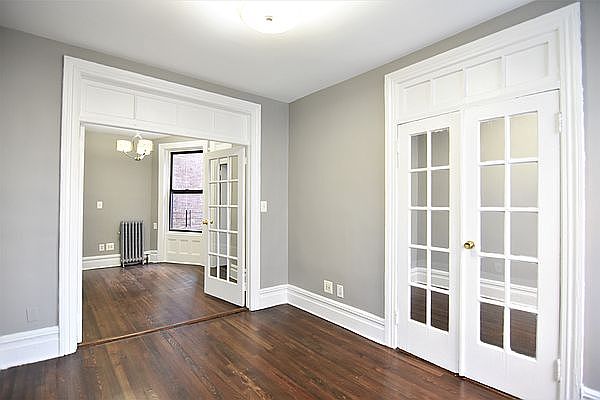 1st image of 204 W 147th St #10