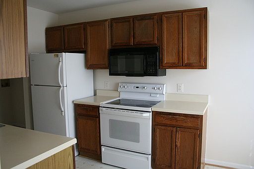 5th image of 11167 Sussex Ct