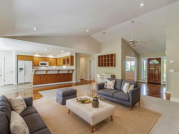 5th image of 313 Conor Court