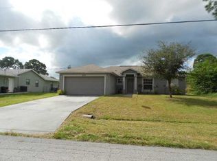 226 SW Crescent Ave, Port Saint Lucie, FL 34984