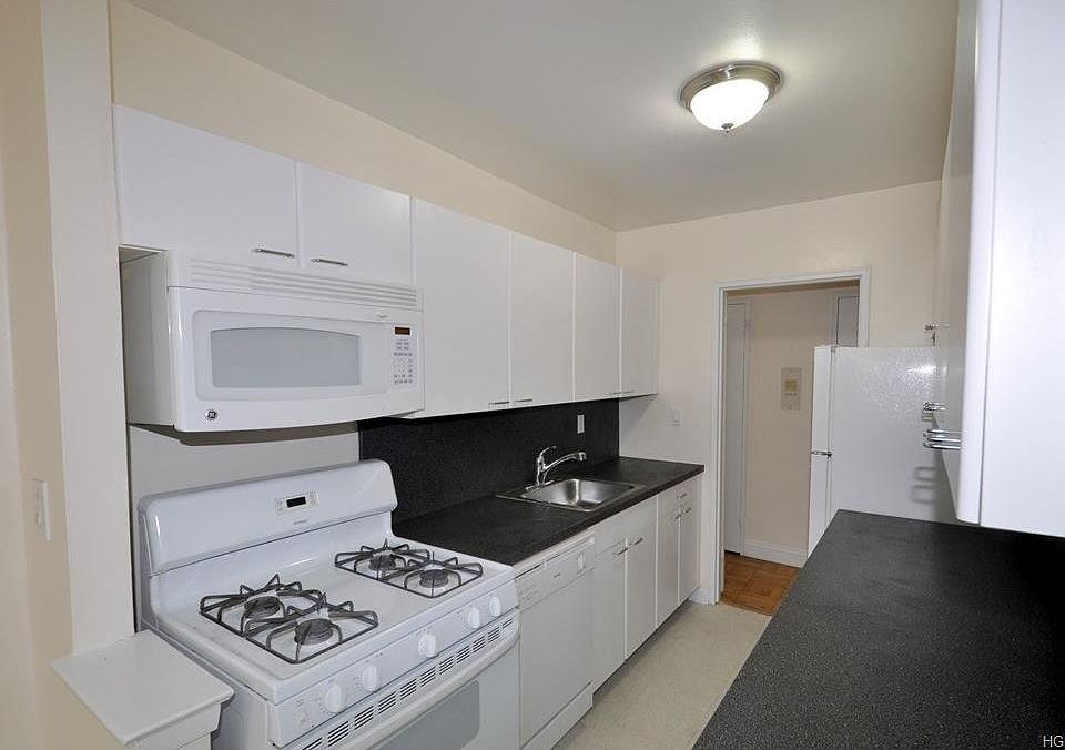 1st image of 1299 Palmer Ave APT 306