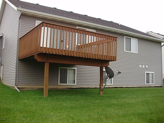 2nd image of 6521 Nearpoint Dr SE