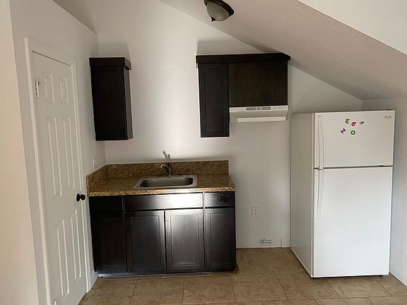 2nd image of 1203 1/2 Olive Dr