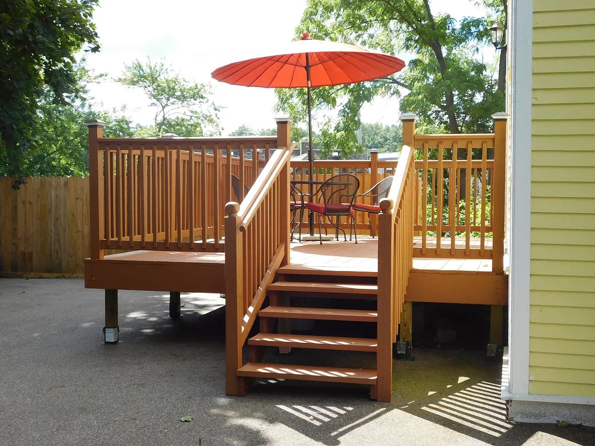 6 bed, 4792 sqft, $2,970 — Photo 2