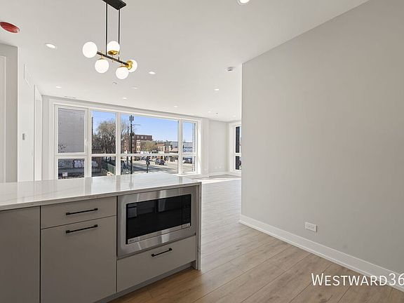 5th image of 2354 W Polk St #205