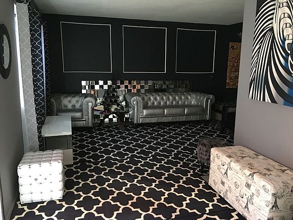 4th image of 1313 N 84th Pl