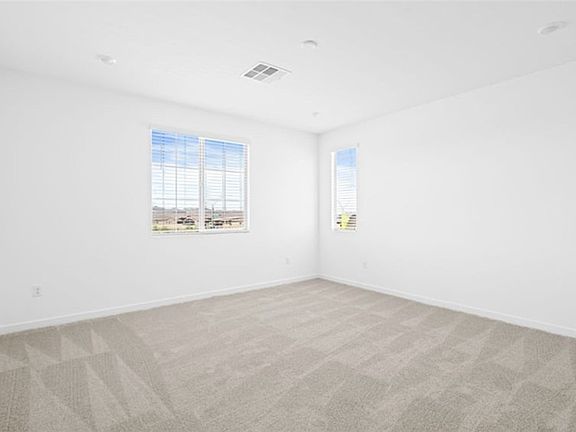 4th image of 333 Adufe Ave