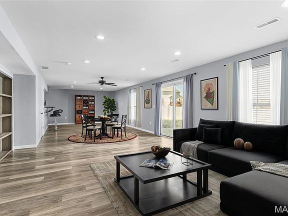 4th image of 1420 Winchester Grove Ct