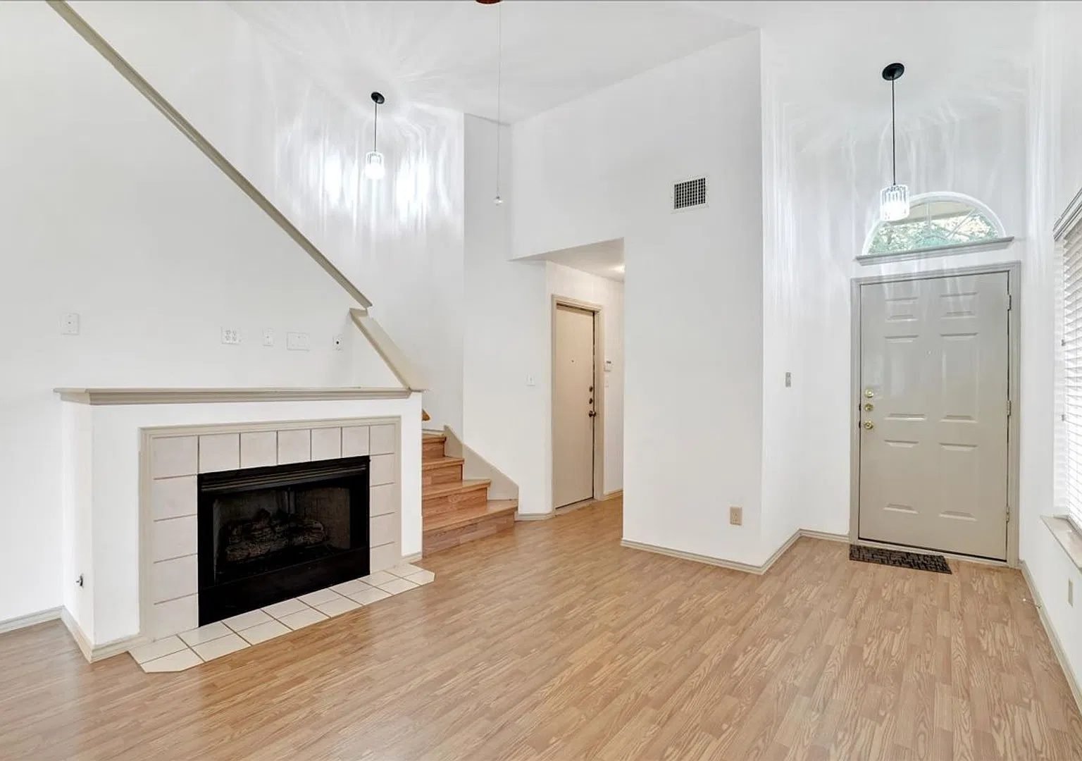 1405 Scottsdale Dr, Leander, Texas 78641 — Photo 3