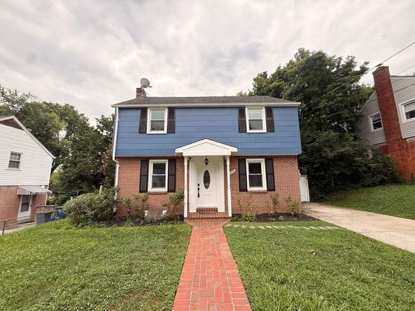 2410 Dexter Ave