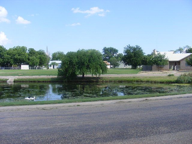 1st image of 220 Willow Pond St #10-11