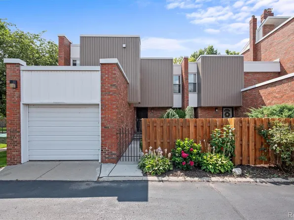 1971 Hyde Park Rd, Detroit, MI 48207