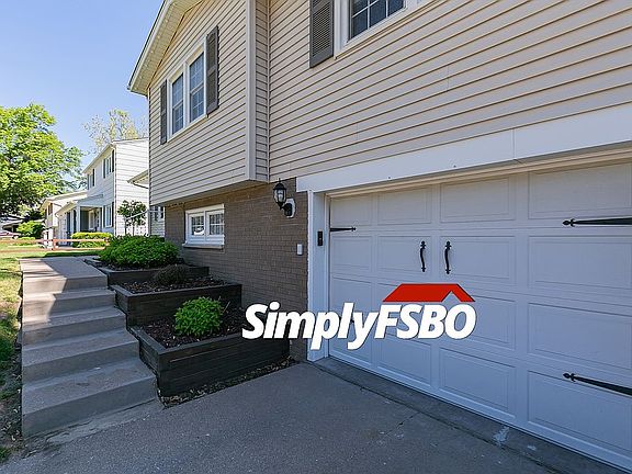 5th image of 1826 Sussex Ct