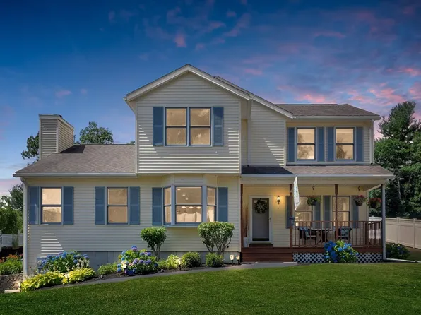 6 Roosevelt Rd, Wakefield, MA 01880