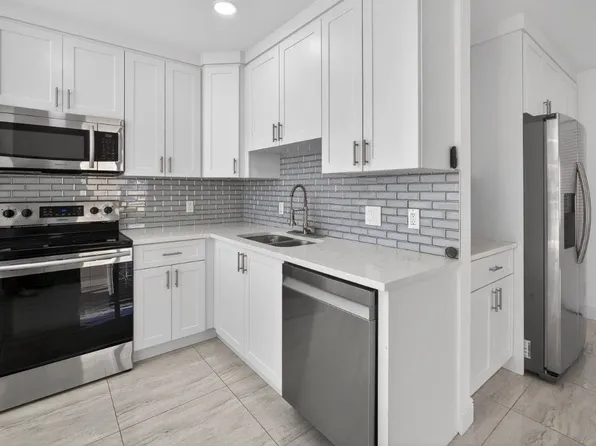 517 NW 52nd St, Boca Raton, FL 33487