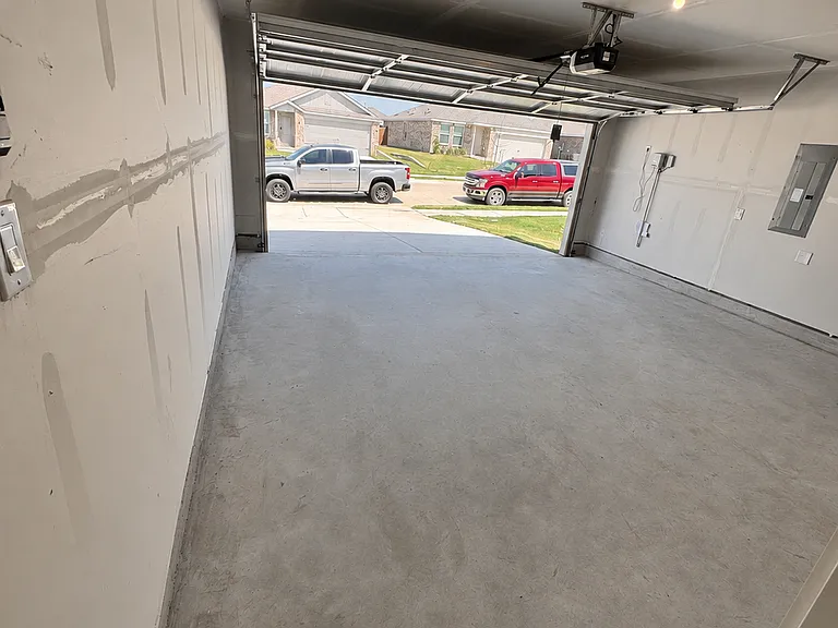 2036 Stable Ln — Photo 20