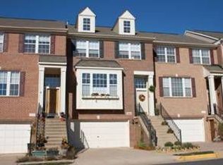 2654 Logan Wood Dr, Herndon, VA 20171