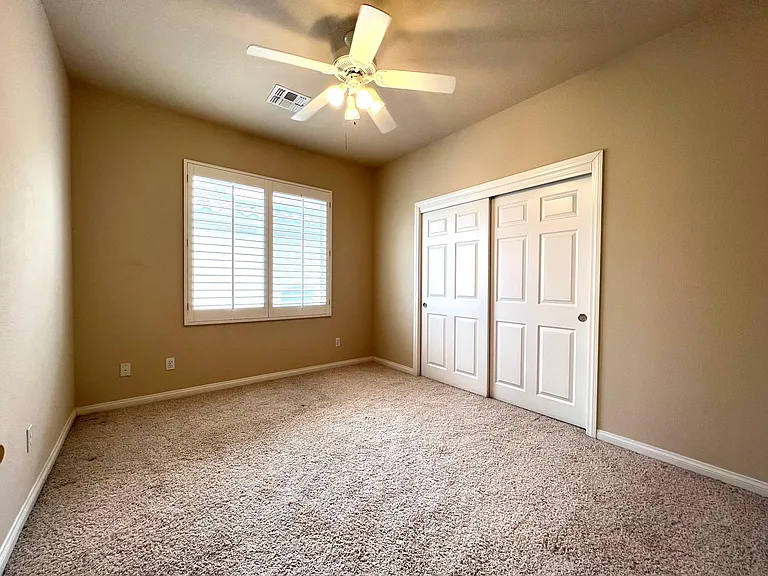 2237 Timber Rose Dr — Photo 33