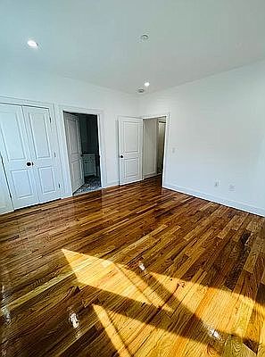5th image of 24-35 Beach Channel Dr #3