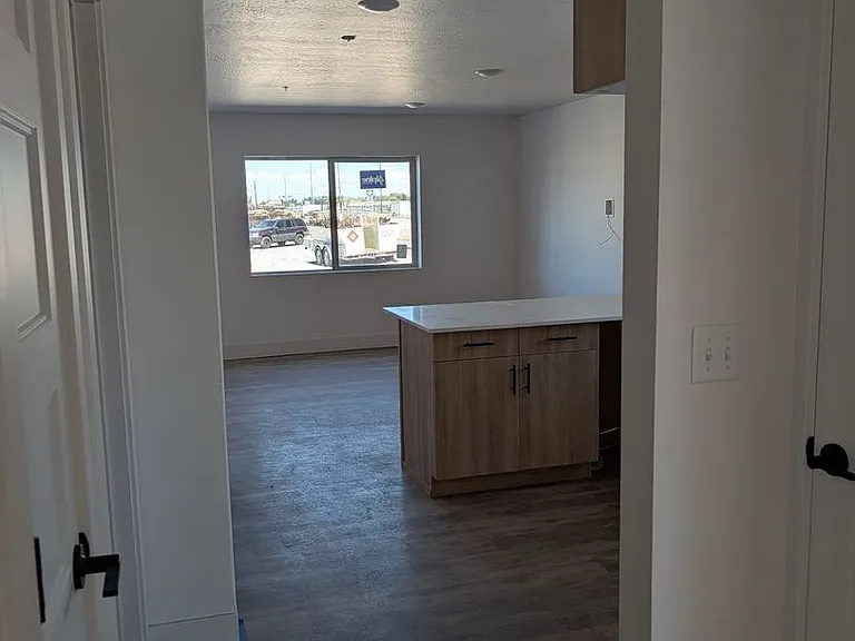 Juniper Commons — Photo 40