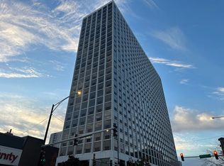 4343 N Clarendon Ave APT 1511, Chicago, IL 60613