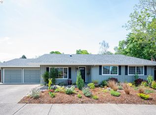 2844 Metolius Dr, Eugene, OR 97408