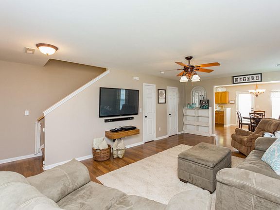2nd image of 5057 Ballantine Dr