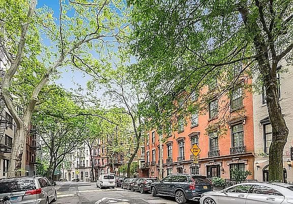 4th image of 55 Morton St APT 7J