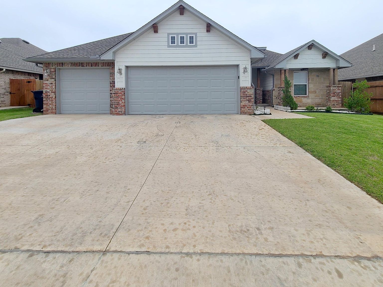 2004 Sama Way, Yukon, OK 73099 | Zillow