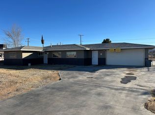 12675 Tonikan Rd, Apple Valley, CA 92308