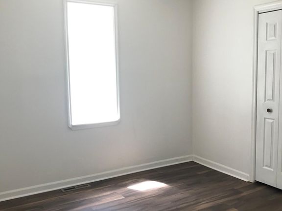 5th image of 298 9th St #1