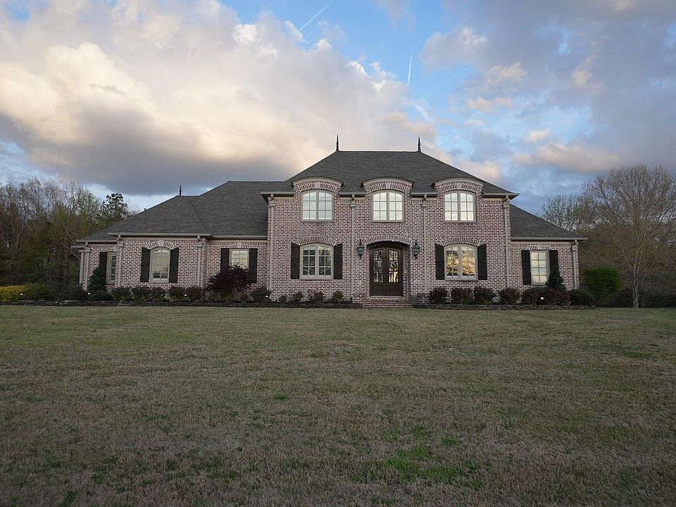 1st image of 270 Fair Meadows Ln