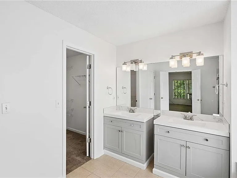 6285 Barwick Ln — Photo 24