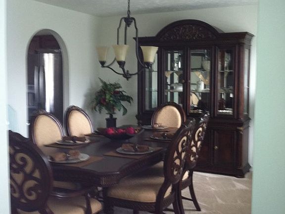 2nd image of 1041 Sweet Brier Dr