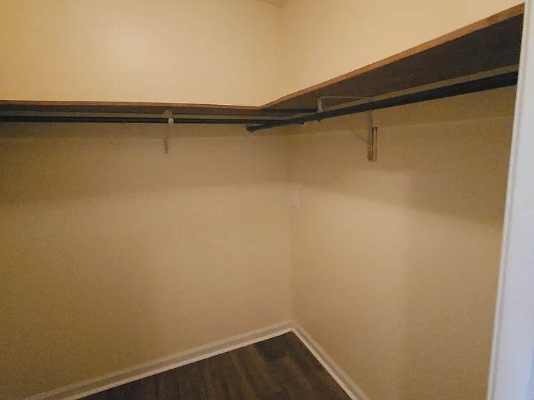 5727 Lexington Dr — Photo 38